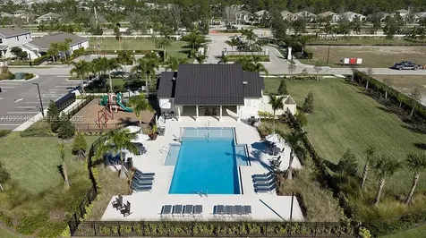 657 SE Ranch Oak Circle Port St. Lucie FL 34984