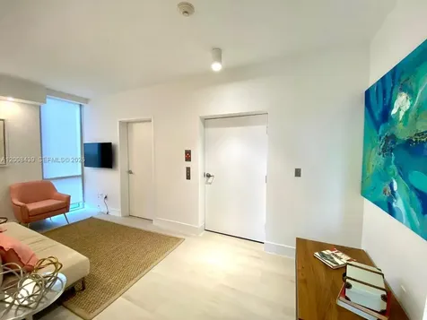 16385 Biscayne Boulevard North Miami Beach FL 33160