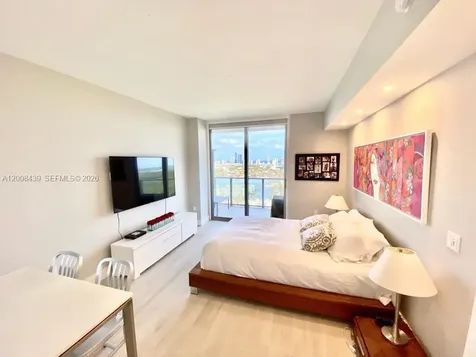 16385 Biscayne Boulevard North Miami Beach FL 33160