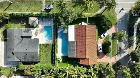 5715 SW 56th Terrace Miami FL 33143