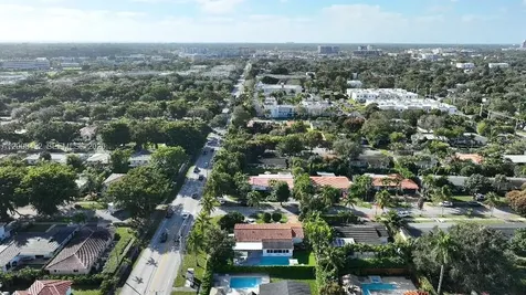 5715 SW 56th Terrace Miami FL 33143