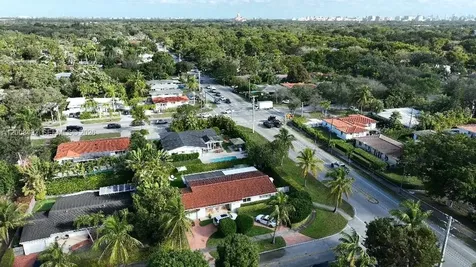 5715 SW 56th Terrace Miami FL 33143
