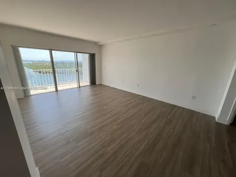500 Bayview Drive Sunny Isles Beach FL 33160