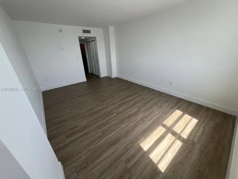 500 Bayview Drive Sunny Isles Beach FL 33160