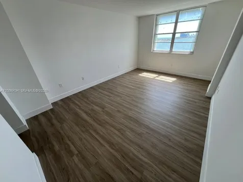500 Bayview Drive Sunny Isles Beach FL 33160