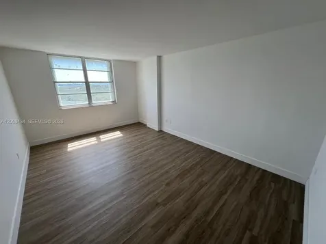 500 Bayview Drive Sunny Isles Beach FL 33160