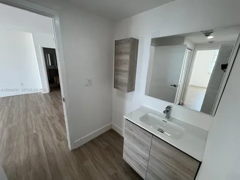 500 Bayview Drive Sunny Isles Beach FL 33160