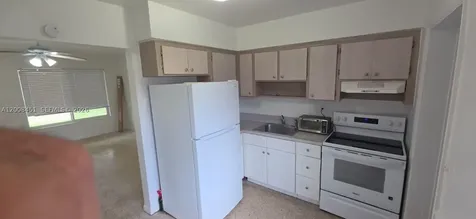 250 NE 41st Street Oakland Park FL 33334