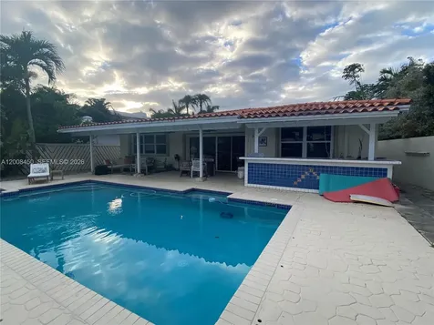 3485 N Meridian Avenue Miami Beach FL 33140