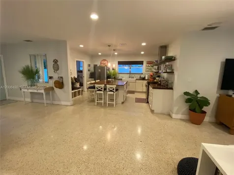3485 N Meridian Avenue Miami Beach FL 33140