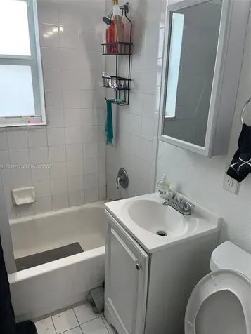 403 NW 84th Street Miami FL 33150