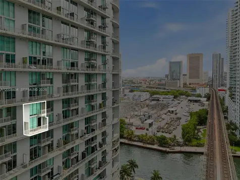 690 SW 1st Court Miami FL 33130