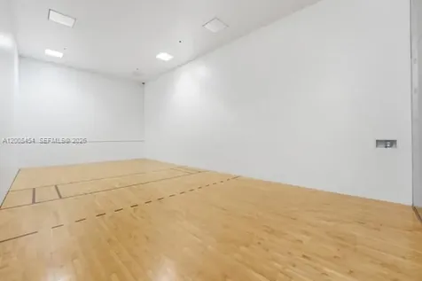 690 SW 1st Court Miami FL 33130
