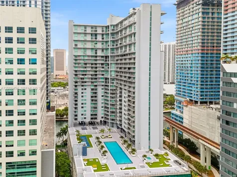 690 SW 1st Court Miami FL 33130