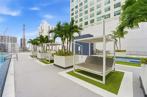 690 SW 1st Court Miami FL 33130