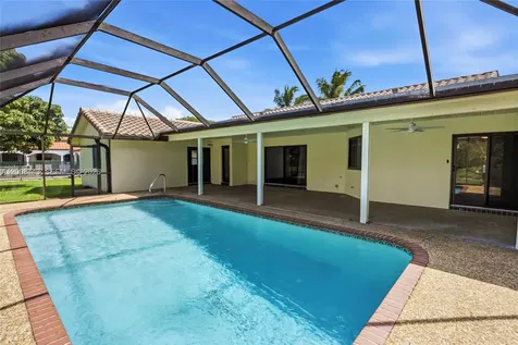 1768 NW 97th Terrace Coral Springs FL 33071