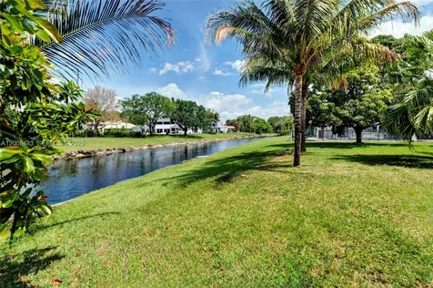 1768 NW 97th Terrace Coral Springs FL 33071