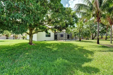 1768 NW 97th Terrace Coral Springs FL 33071
