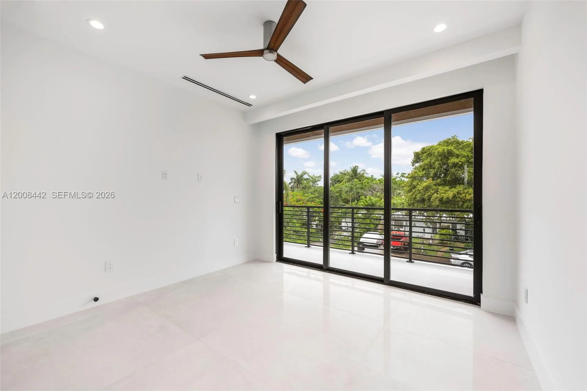 1122 NE 10 Fort Lauderdale FL 33304