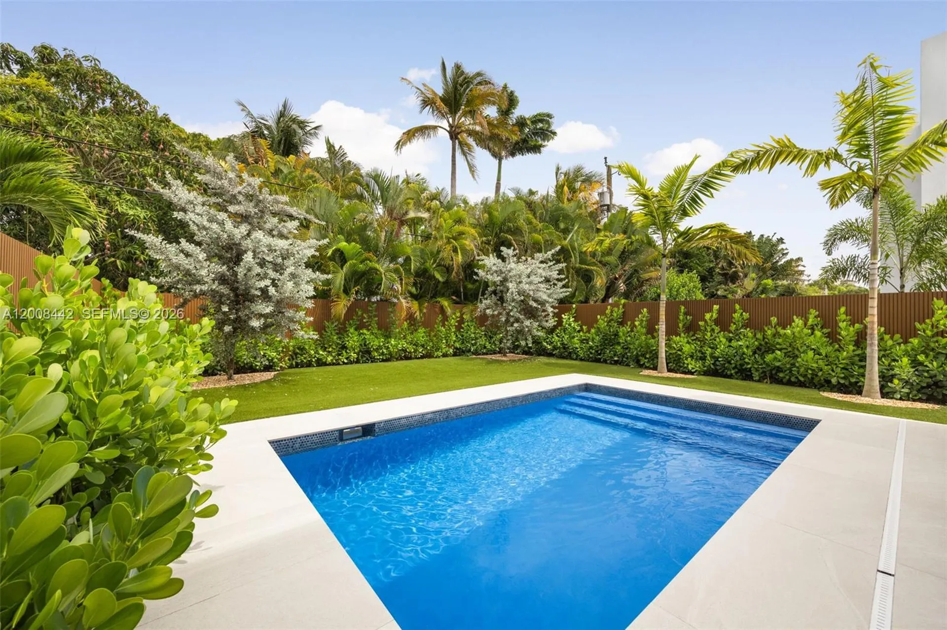 1122 NE 10 Fort Lauderdale FL 33304