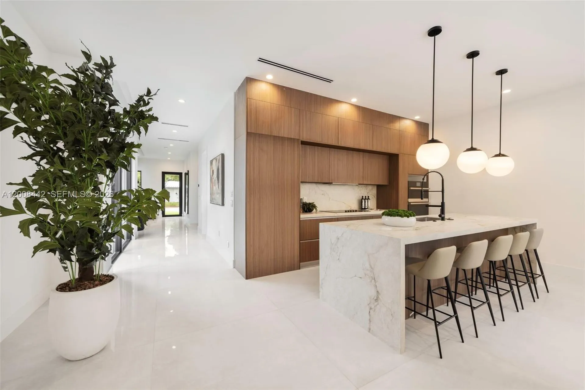 1122 NE 10 Fort Lauderdale FL 33304