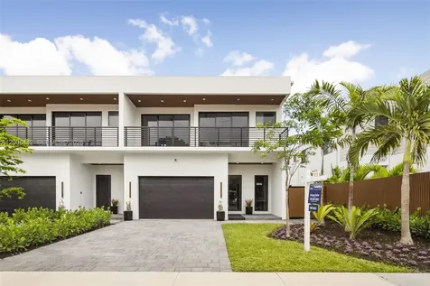 1122 NE 10 Fort Lauderdale FL 33304