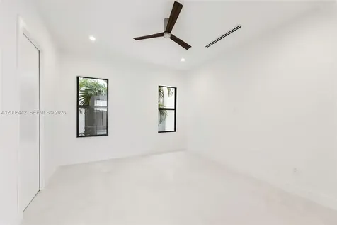1122 NE 10 Fort Lauderdale FL 33304