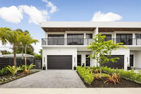 1122 NE 10 Fort Lauderdale FL 33304