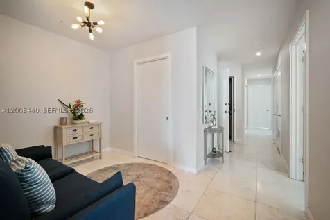 480 NE 31 Miami FL 33137
