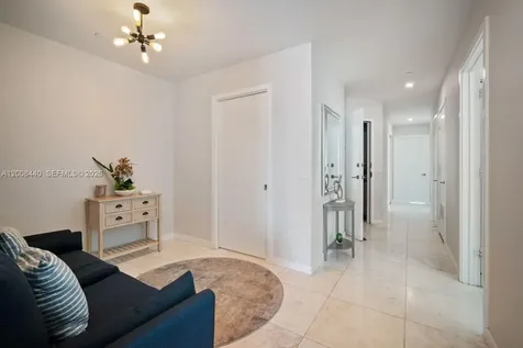 480 NE 31 Miami FL 33137