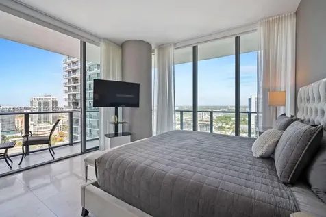480 NE 31 Miami FL 33137