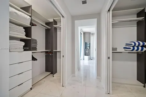 480 NE 31 Miami FL 33137