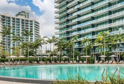 480 NE 31 Miami FL 33137