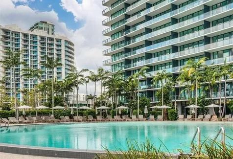 480 NE 31 Miami FL 33137