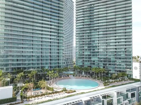 480 NE 31 Miami FL 33137