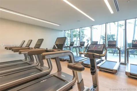480 NE 31 Miami FL 33137
