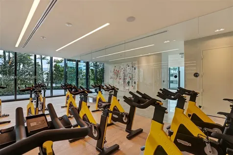 480 NE 31 Miami FL 33137