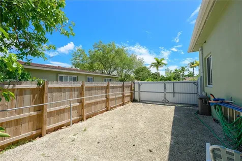 14590 SW 84th Court Palmetto Bay FL 33158