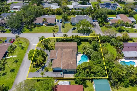 14590 SW 84th Court Palmetto Bay FL 33158