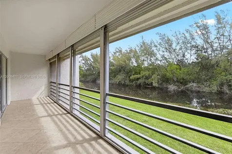 110 Lake Meryl Drive West Palm Beach FL 33411