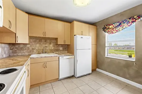110 Lake Meryl Drive West Palm Beach FL 33411