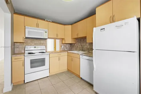110 Lake Meryl Drive West Palm Beach FL 33411