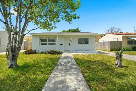 2124 Taylor Street Hollywood FL 33020