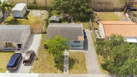 2124 Taylor Street Hollywood FL 33020