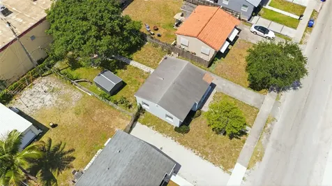 2124 Taylor Street Hollywood FL 33020