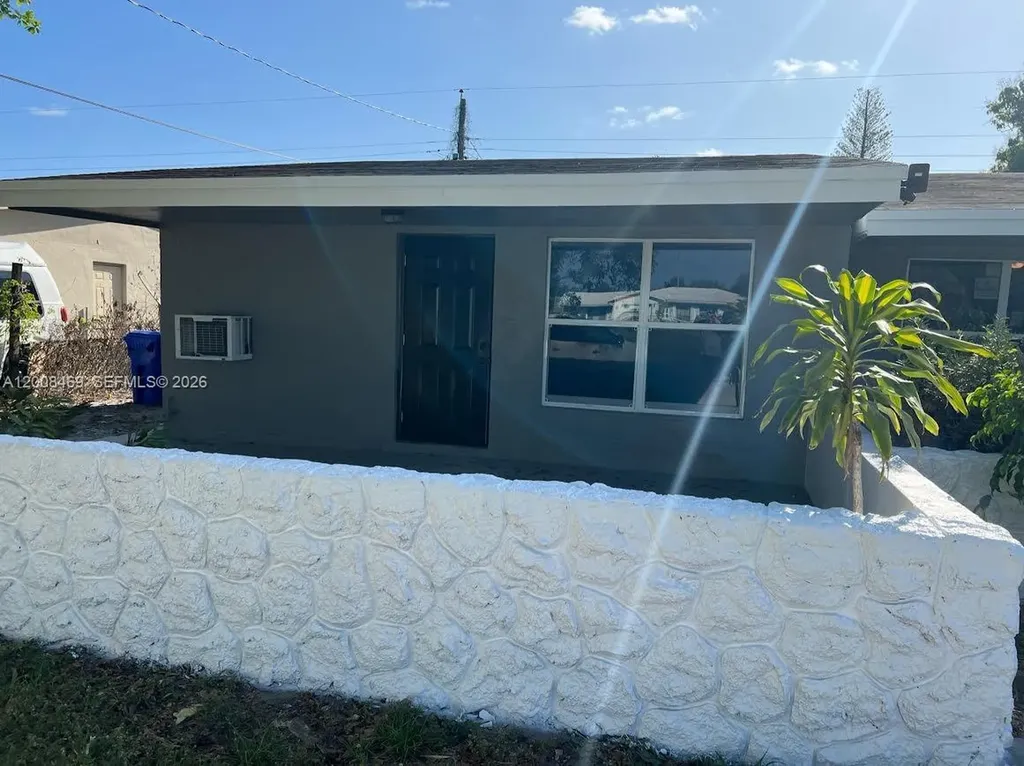 3070 NW 12th Court Fort Lauderdale FL 33311