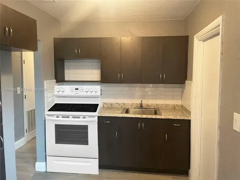3070 NW 12th Court Fort Lauderdale FL 33311