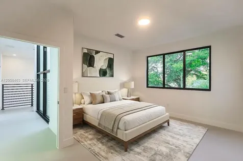 5800 NW 5th Avenue #5800 Miami FL 33127