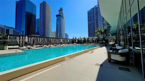 77 SE 5th Street Miami FL 33131