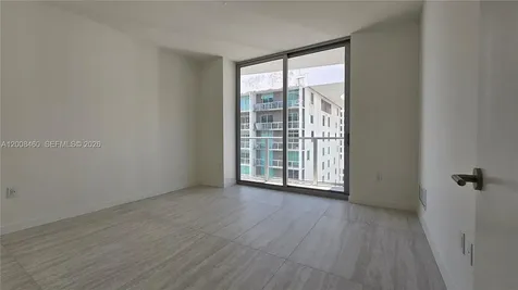 77 SE 5th Street Miami FL 33131